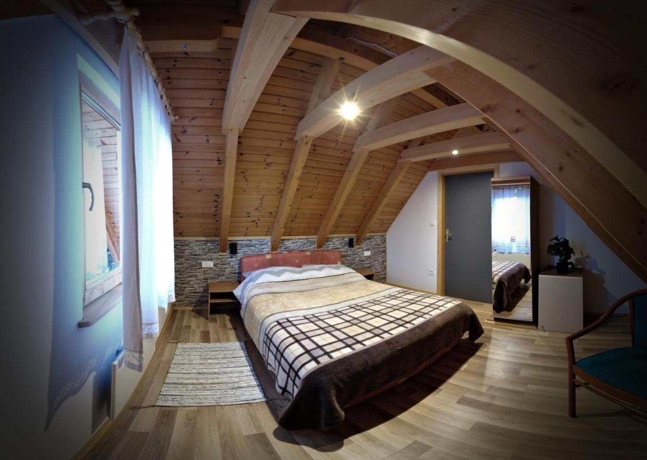 Apartman Tonka Оточац Экстерьер фото