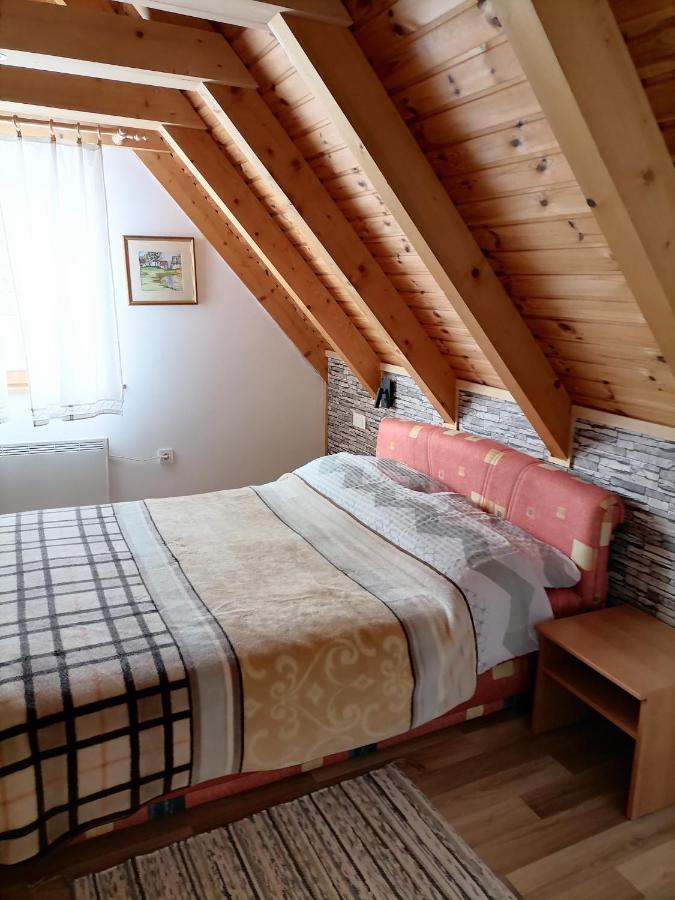 Apartman Tonka Оточац Экстерьер фото
